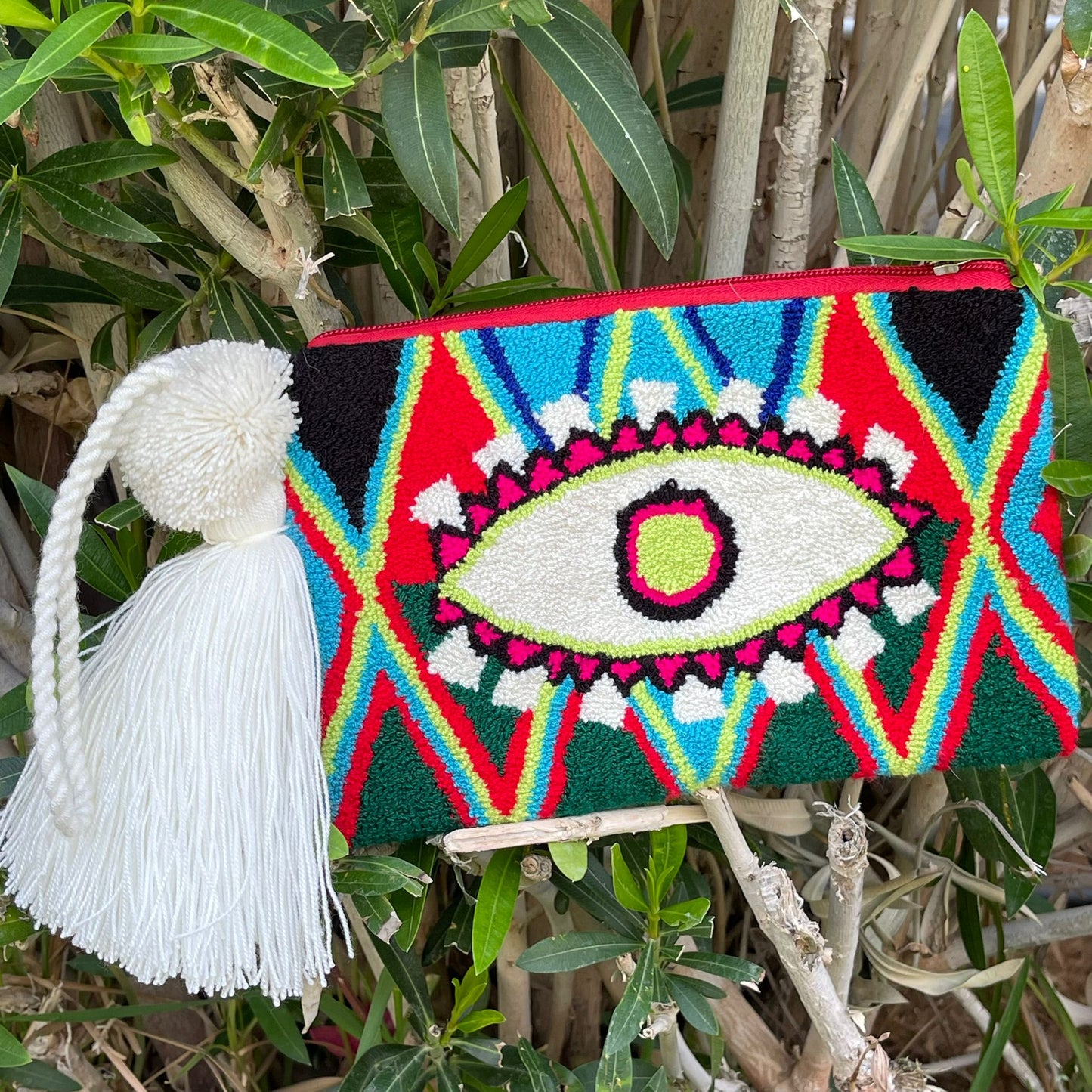 Woven hand bag