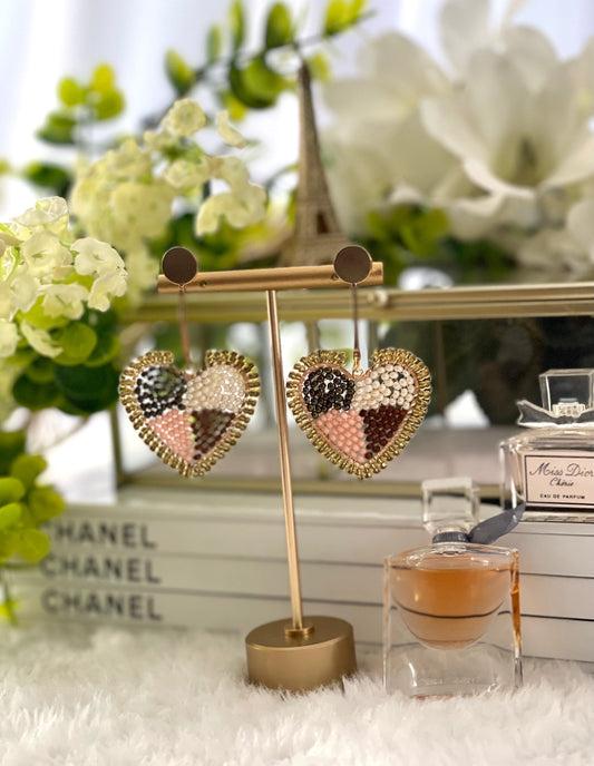 Beaded heart earrings. Ref NAT06